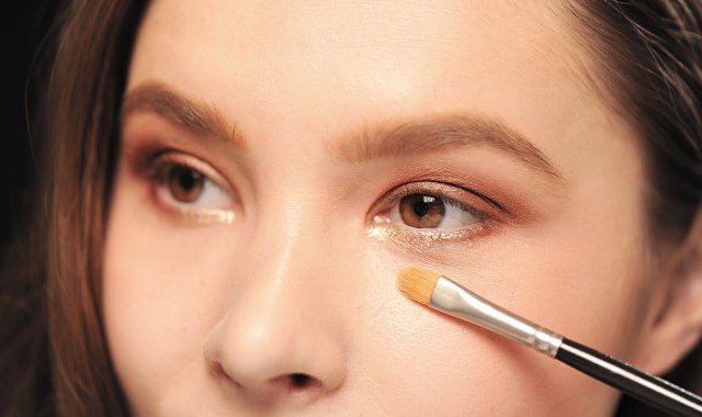 行业巨头加速技术革新 固态电池商业化竞赛迎来新阶段