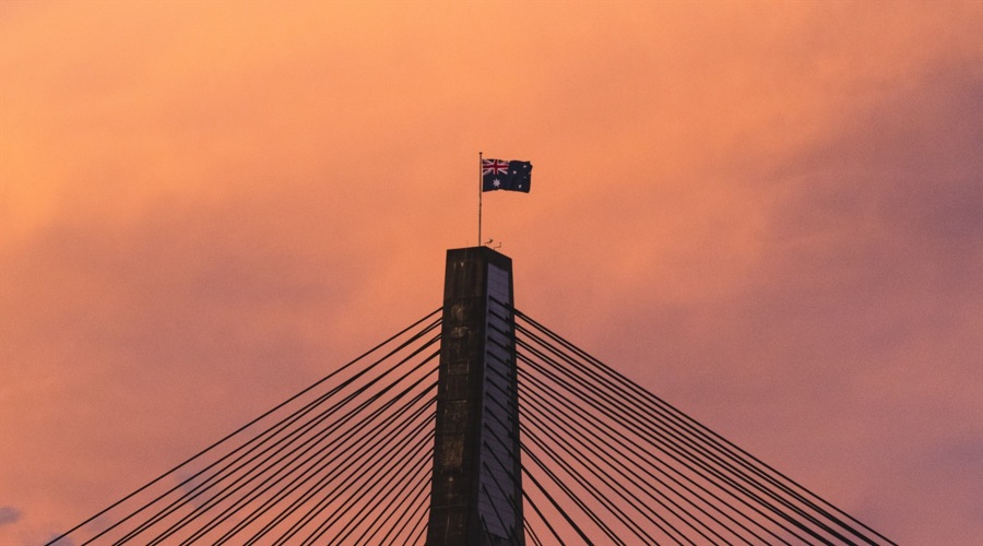 市妇联六届七次执委会议召开