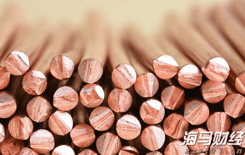 广州一仓库发生火灾无人伤亡,主要燃烧物为衣服